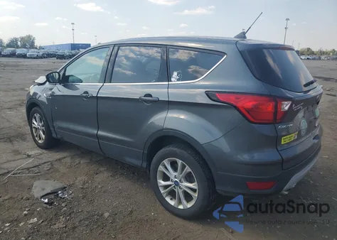 2019 Ford Escape Se from USA, damaged, VIN 1FMCU9GD2KUB09033